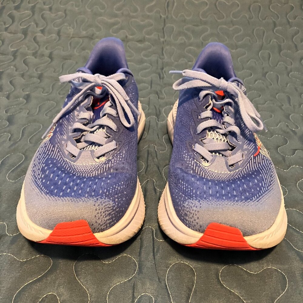 Used Women's HOKA Mach 6  Size 6.5B